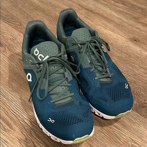 listing-status-banner